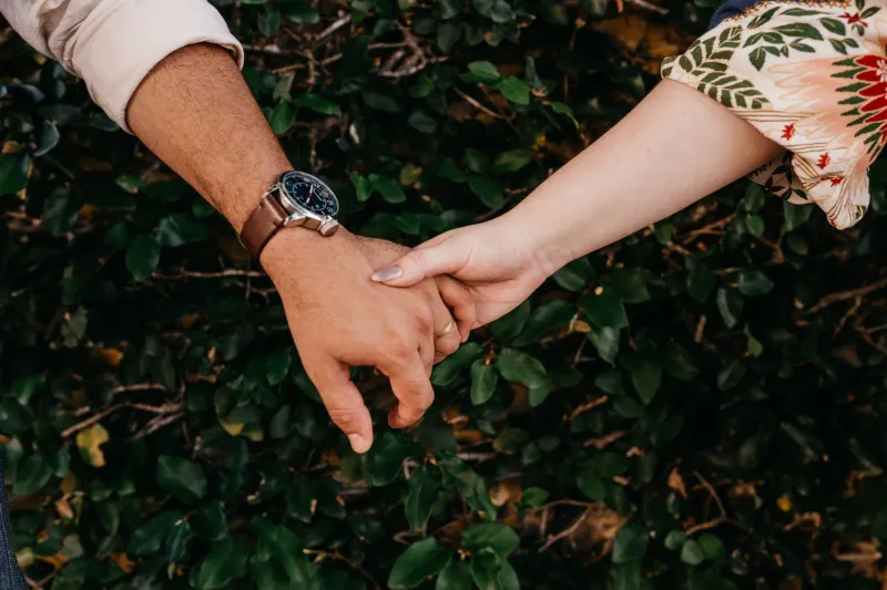 Building One Life from Two Worlds: A Guide for Interfaith and Intercultural Couples in Illinois