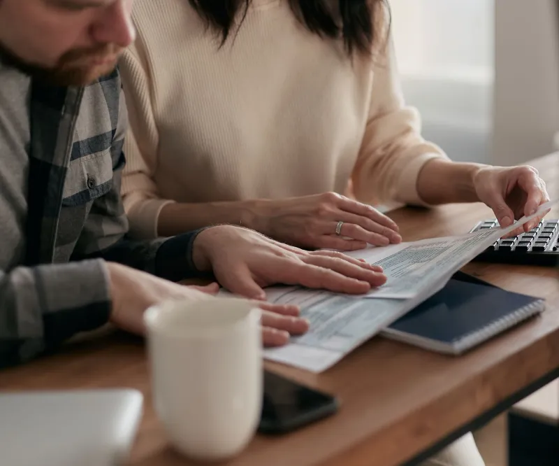 Student Debt and Marriage in Illinois: What Couples Need to Know Before Saying 'I Do'